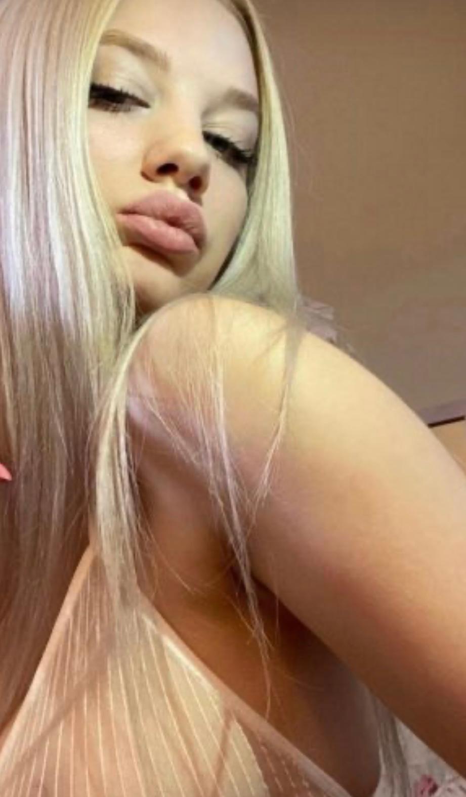 SEKSİ EVA