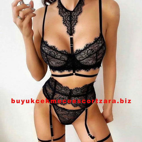 Büyükçekmece Escort Bayan Cemre ile Tutkulu Yolculuk Büyükçekmece Escort Bayan Cemre ile Tutkulu Yolculuk