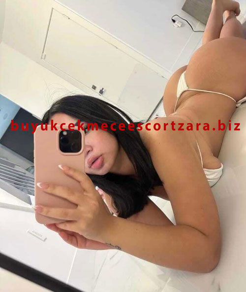 Büyükçekmece Escort Sabrina Kendine Güvenen Zarif ve Gerçek Escort Bayan